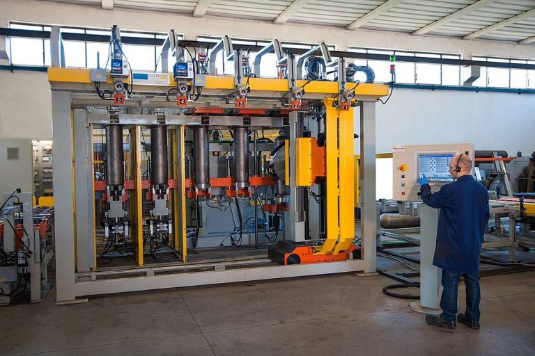 Linea di collaudo leak test